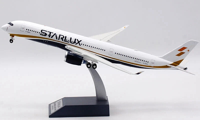 AVIATION 200 A350-900 STARLUX AIRLINES REG: B-58501
